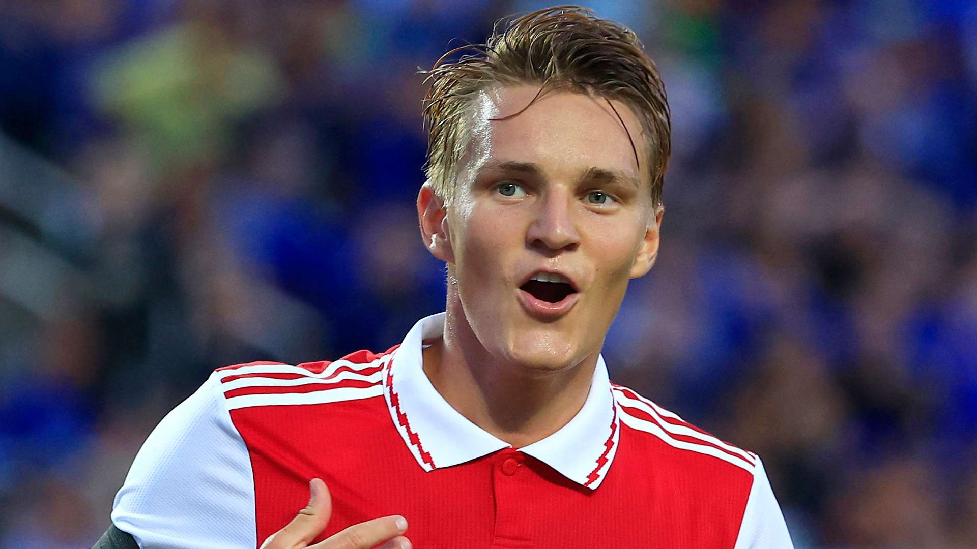 充满了对往 充满了对往